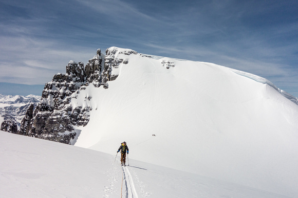 Skiing up the north ridge on South Twin.