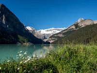 The iconic view of Lake Louise with Lefroy, Victoria, Devil's Thumb, Whyte and the Beehive (L to R) visible.