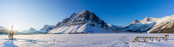 A very clear, but also very chilly, morning at Bow Lake.