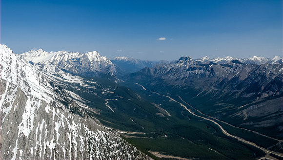 Great views up hwy 40 towards Kananaskis Village from the col.