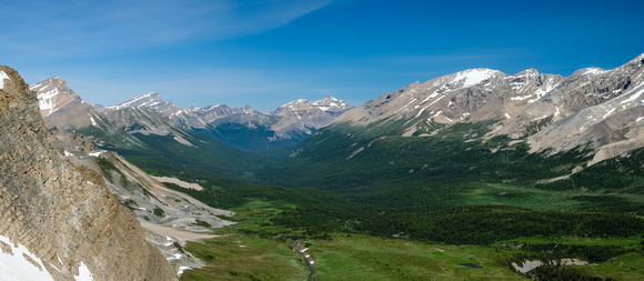 Views down and across the Siffleur River valley from Quartzite Col to Kentigern C-R.