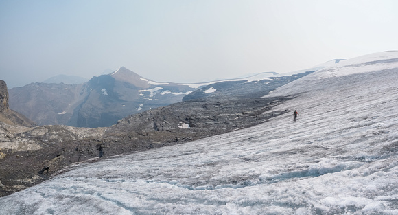 Walking in runners on the low-angled eastern edge of the glacier.