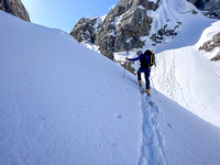Skiing up to the Balfour Glacier access canyon.