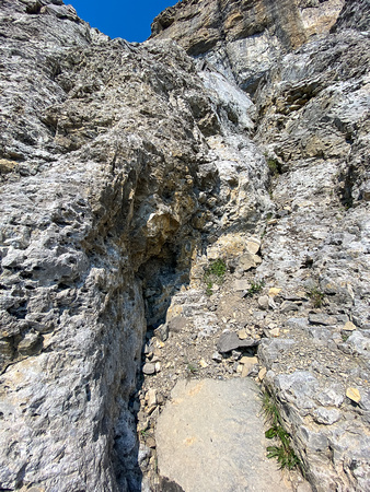 The lower crux from the bottom.