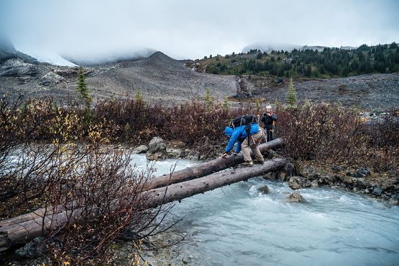 Crossing a pretty fast-flowing outlet stream from the Alexandra Glacier that becomes South Rice Brook. These logs were very treacherous!