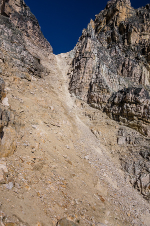 The very steep, loose and hard-pack slopes to the col.