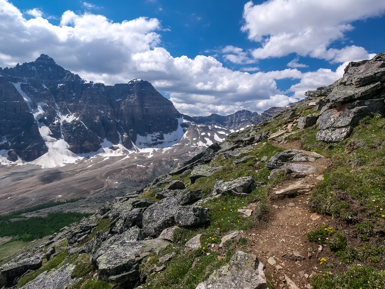 Explor8ion - a slice of infinity - Eiffel Peak