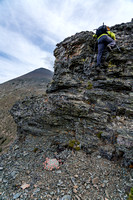 Wietse descends the west ridge of the "bump" towards Boot Hill.