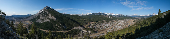 Great views over the Crowsnest Pass area.
