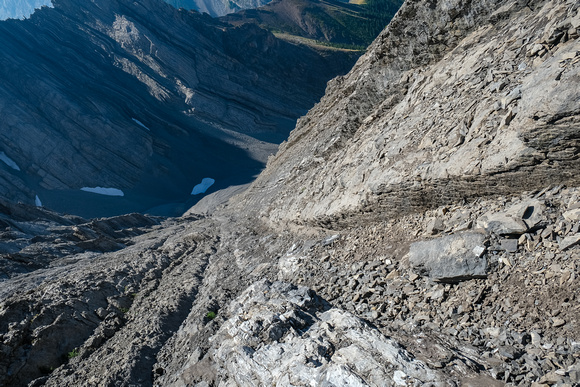 Using rock ribs and slabs in the gully makes for a speedy and safer ascent.