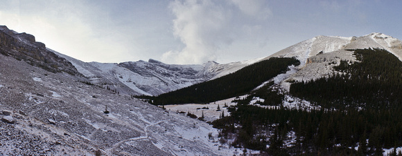 Looking ahead to the back bowl which contains the lake and the route up to the summit (oos to the left).