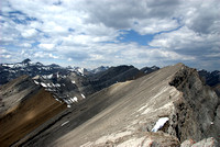 Wietse descends the ridge.